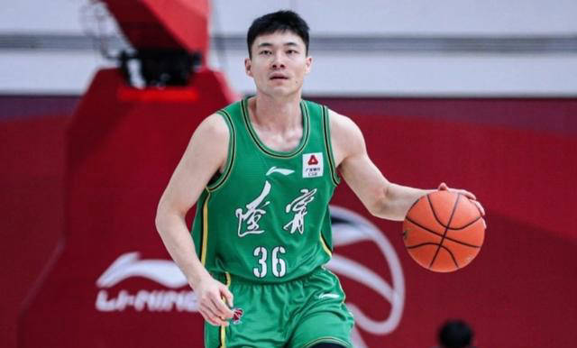 辽宁男篮最新签约名单，蓄势待发，期待新篇章
