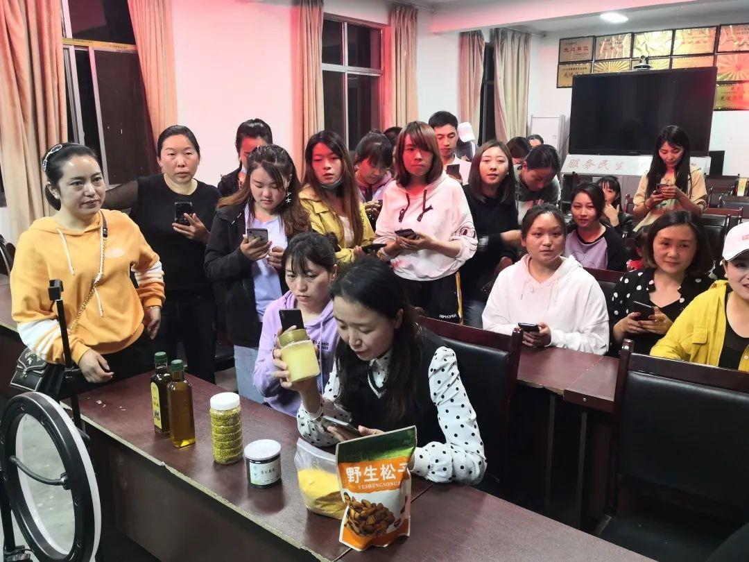 谁最新直播带货，直播电商的新时代领航者