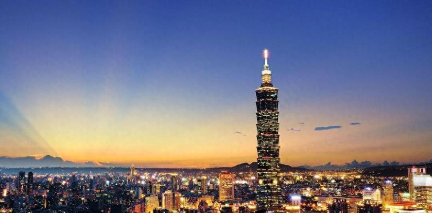 中国战争片最新趋势，探索与创新
